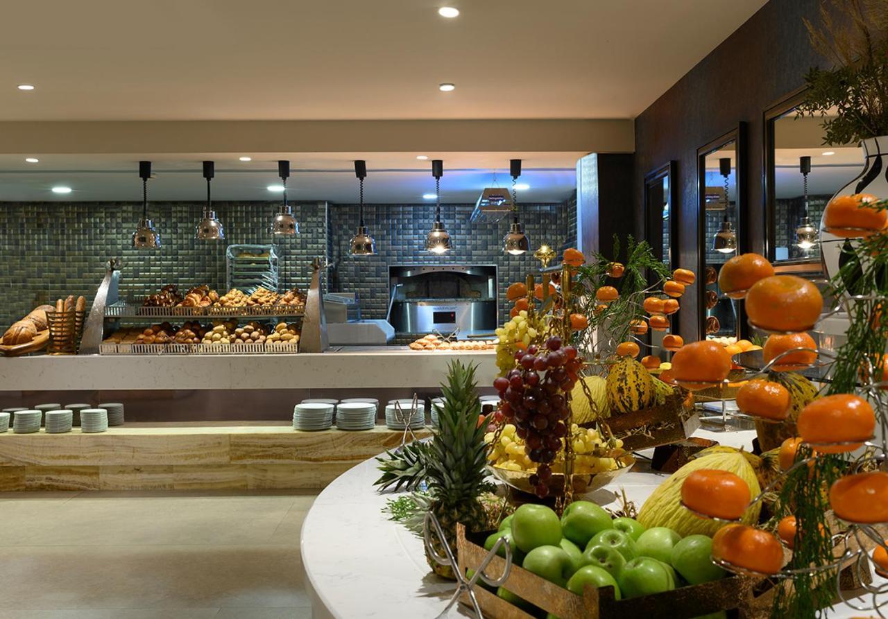 Hotel Elite World Grand Sapanca Exteriér fotografie The buffet at the hotel
